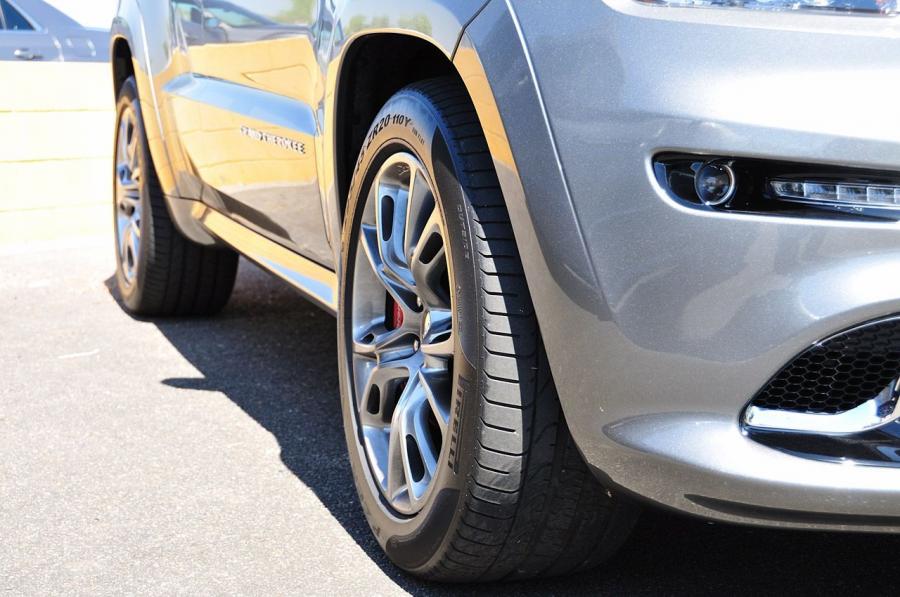  Jeep Grand Cherokee SRT8 2012 года  (фото 63 из 186)